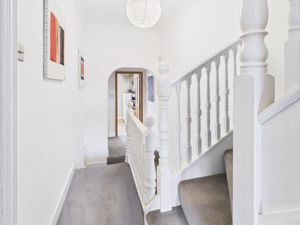 SPLIT-LEVEL LANDING- click for photo gallery